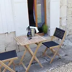 Chateau Puygrenier Bed & Breakfast 3*