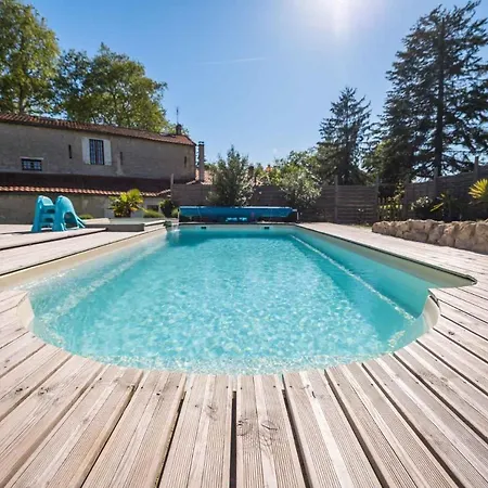 Oda ve Kahvaltı Chateau Puygrenier 3*