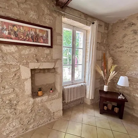 Chateau Puygrenier Bed & Breakfast 4*