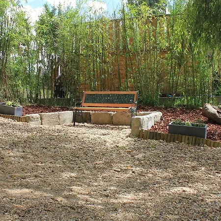 Chateau Puygrenier Bed & Breakfast 3*